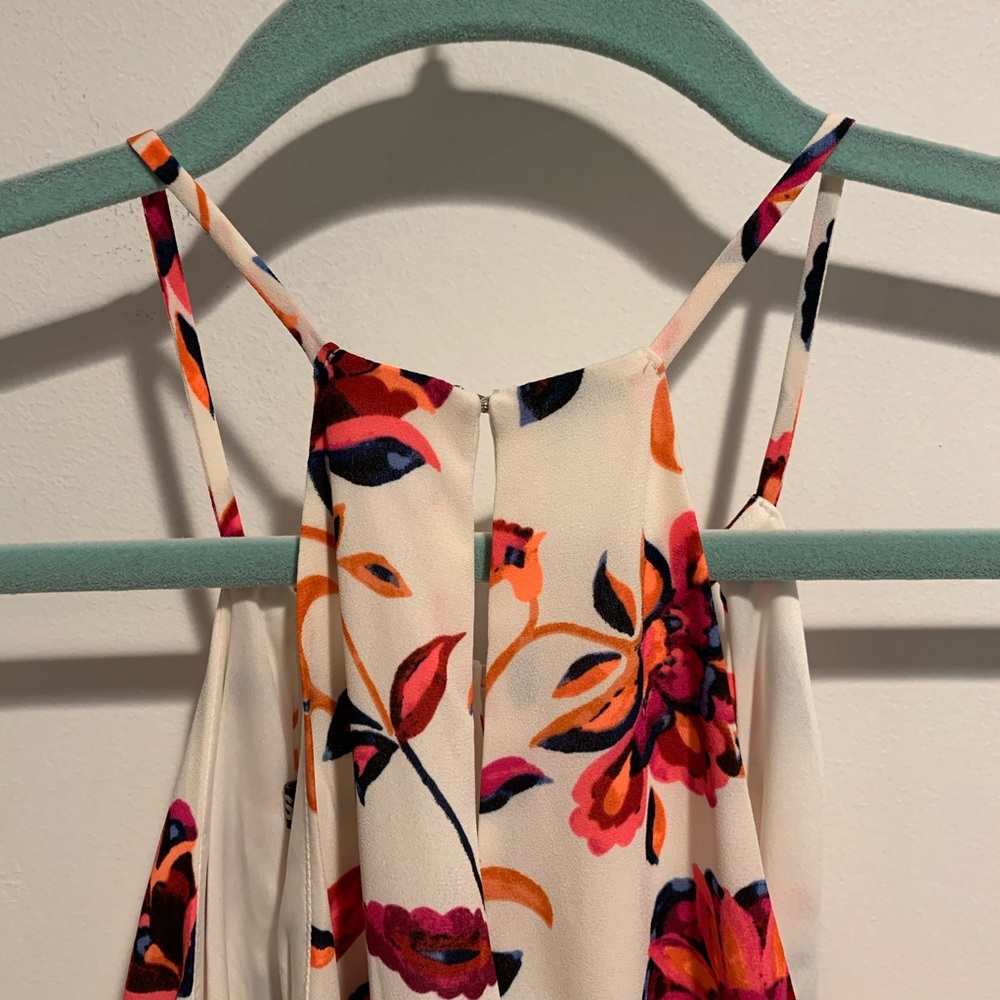 Express Dress - Picture 4 of 8